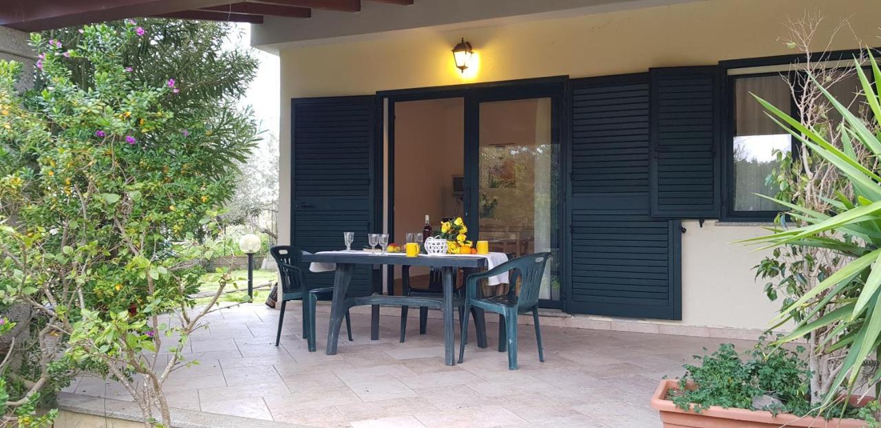 Pareja Apartments Orosei Exterior photo